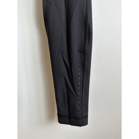 Women’s Lululemon Swift Speed High-Rise Tight 28” - Picture 3 of 7